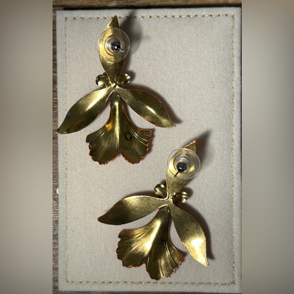 Anthropologie Red Fleur de lis stud earrings with gold back. - Picture 4 of 4